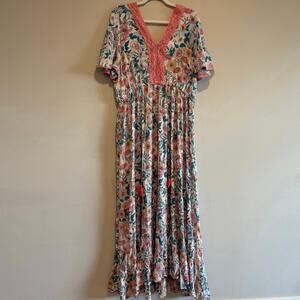 Aveogy by Avenue Women’s 18 Floral Double V Maxi Floral Dress